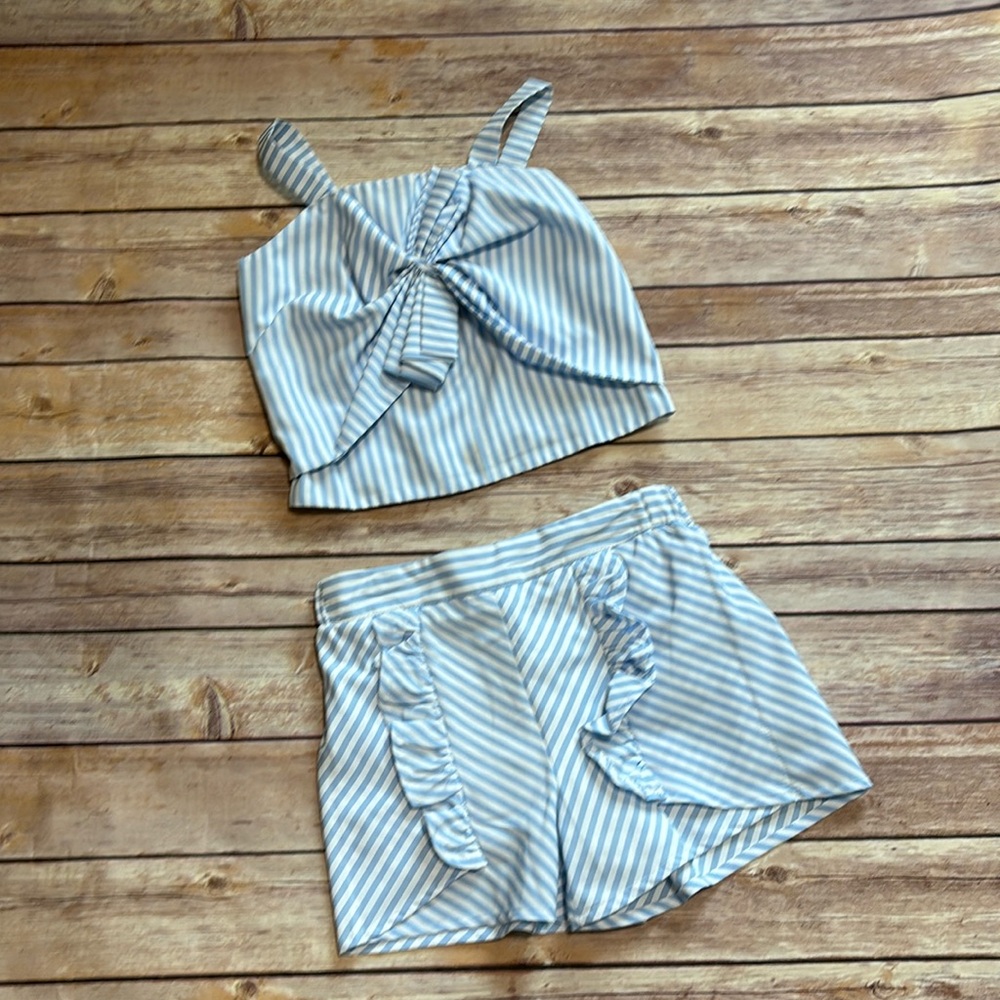 Cute two-piece girls summer outfit